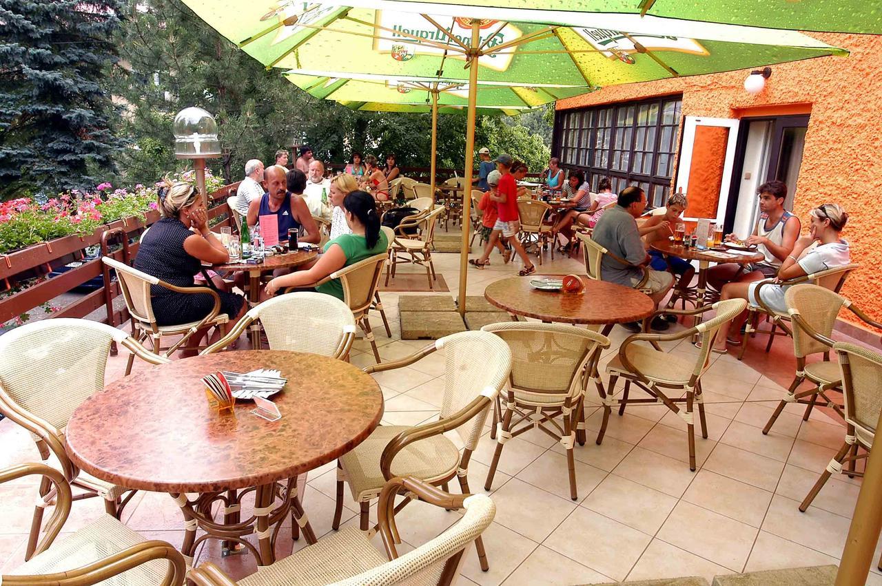 Garni Hotel Petra Slapy  Kültér fotó